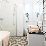 Rentero Spacious Near Castle *